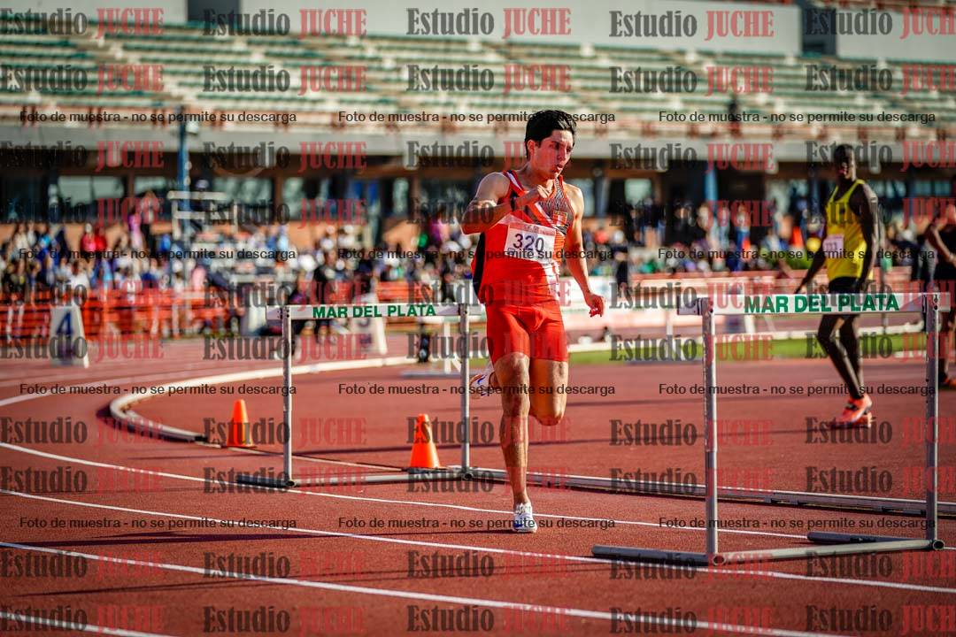 Fotos de los 400 m con vallas de varones