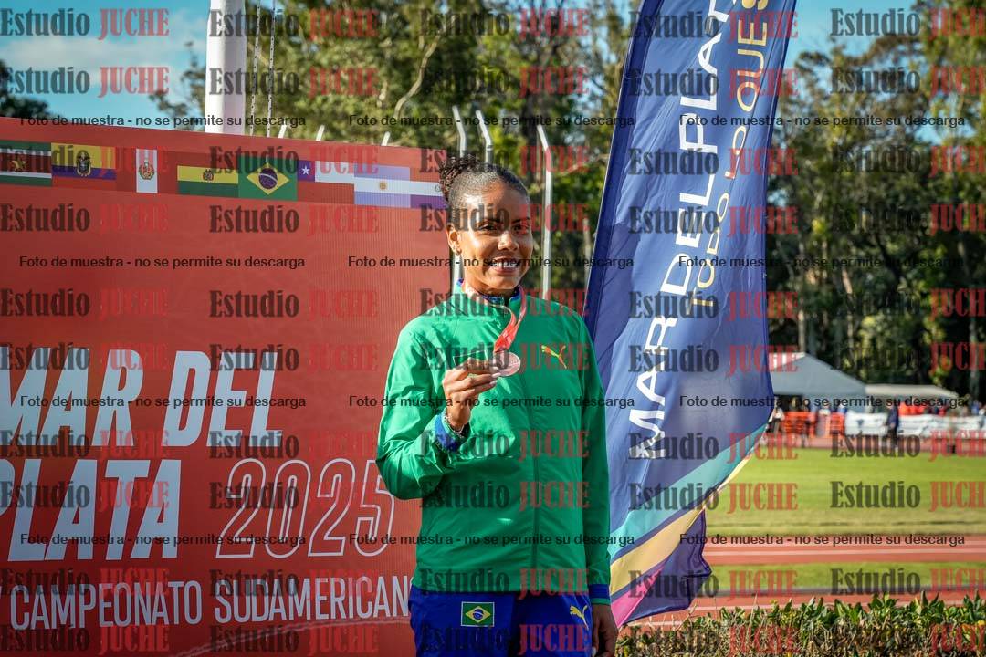 Fotos de algunos extras y podios del día 2