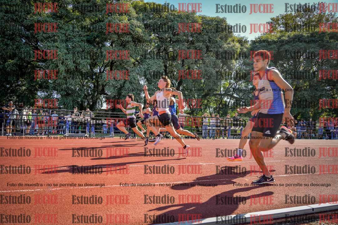 Fotos de los 100 m llanos de varones