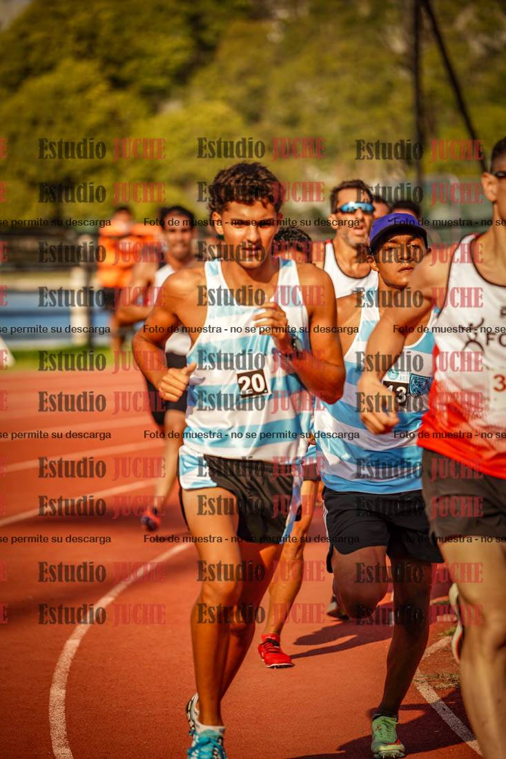 Fotos de los 1500 m llanos de varones