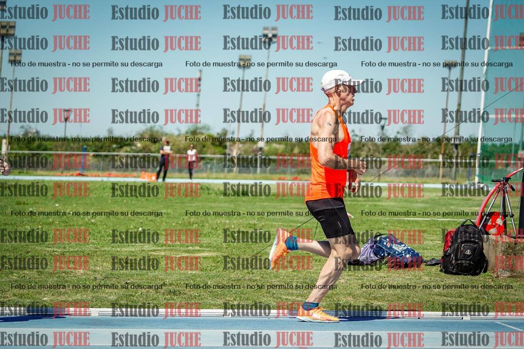 Fotos de los 800 m llanos de varones