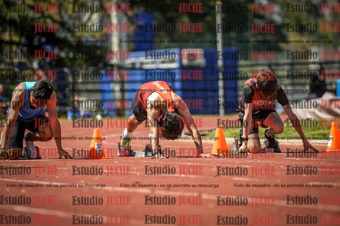 Fotos de los 80 m llanos de varones