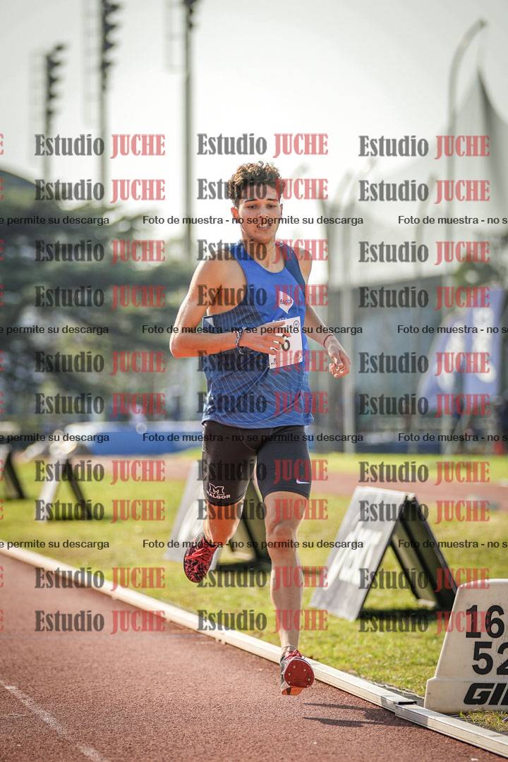 Fotos de los 800 m llanos de varones