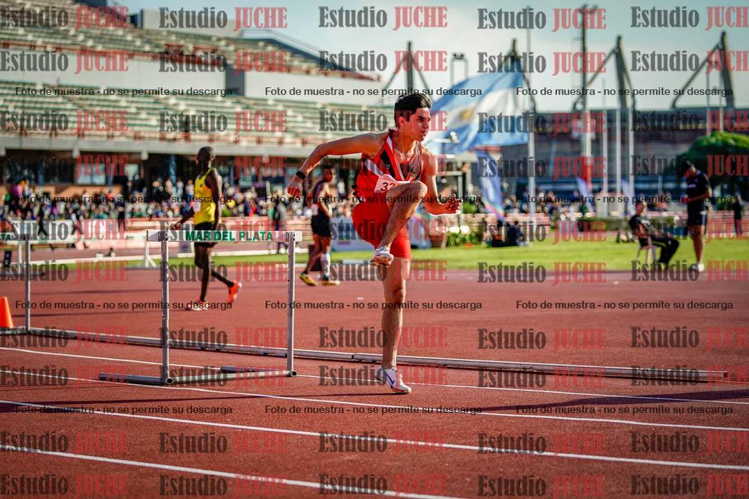Fotos de los 400 m con vallas de varones