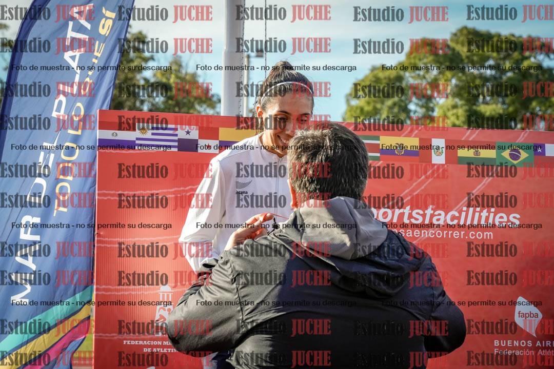Fotos de algunos extras y podios del día 2