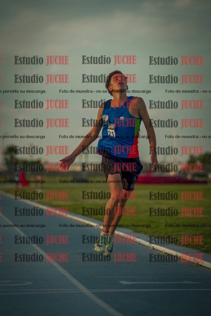 Fotos de los 3000 m llanos de varones