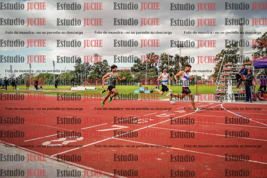 Fotos de los 400 m llanos de varones