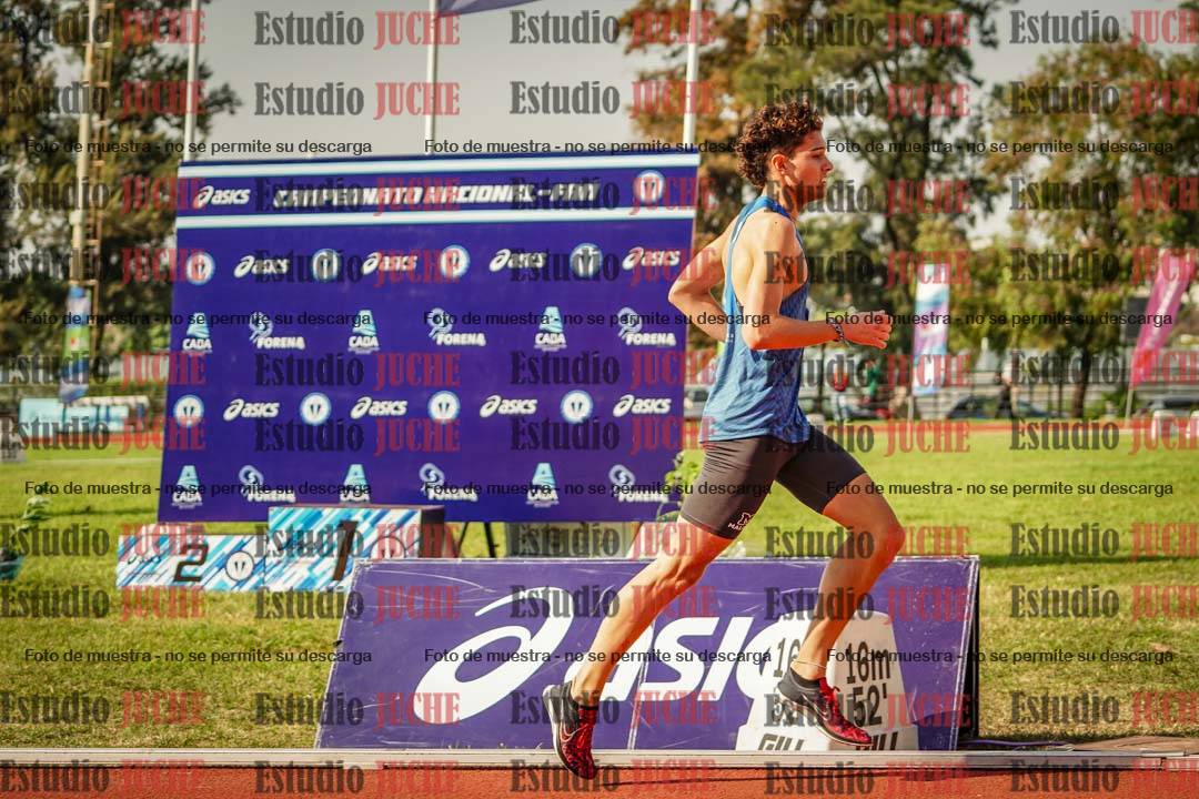 Fotos de los 800 m llanos de varones