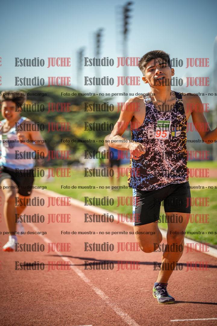 Fotos de los 600 m llanos de varones