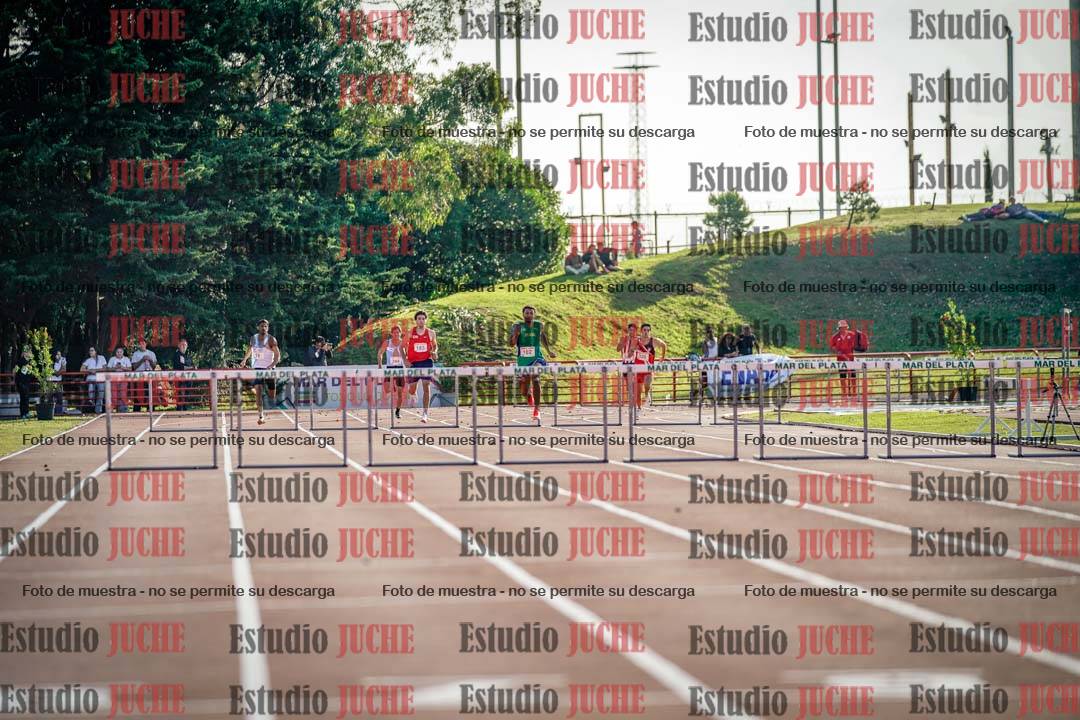 Fotos de los 400 m con vallas de varones