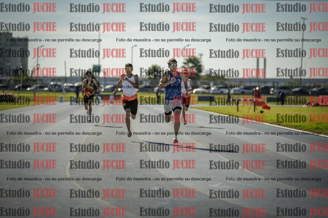 Fotos de los 400 m llanos de varones