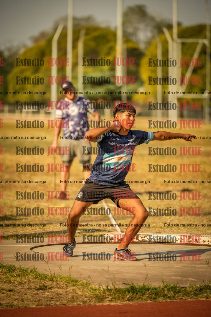 Fotos del lanzamiento de bala de varones
