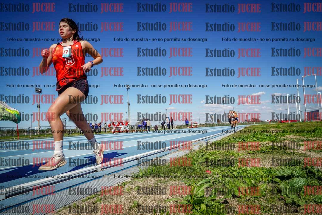 Fotos de los 5000 m llanos de mujeres y varones