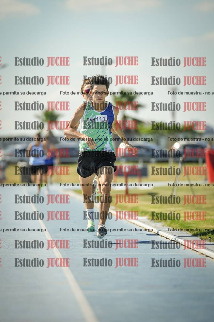 Fotos de los 600 m llanos de varones