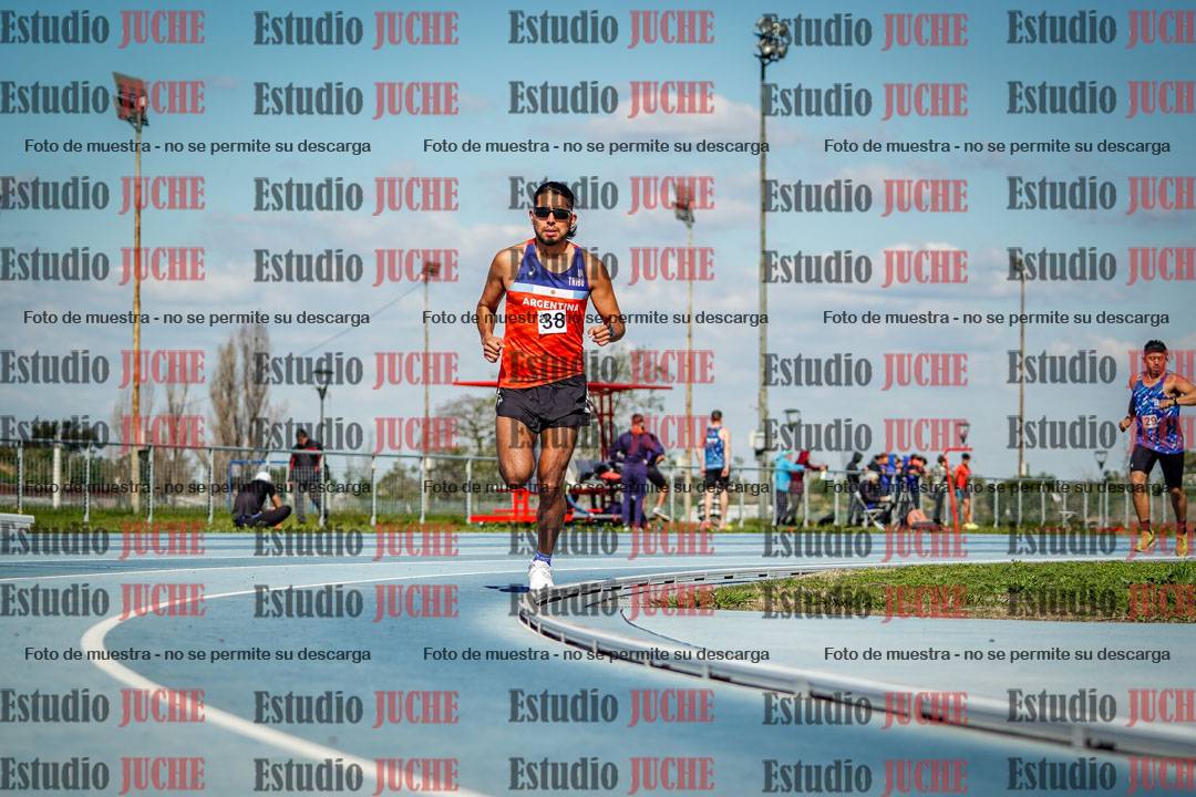 Fotos de los 5000 m llanos de mujeres y varones