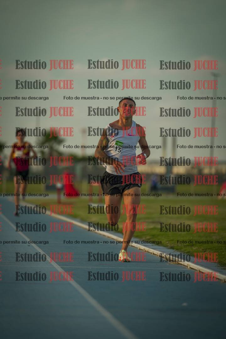 Fotos de los 3000 m llanos de varones