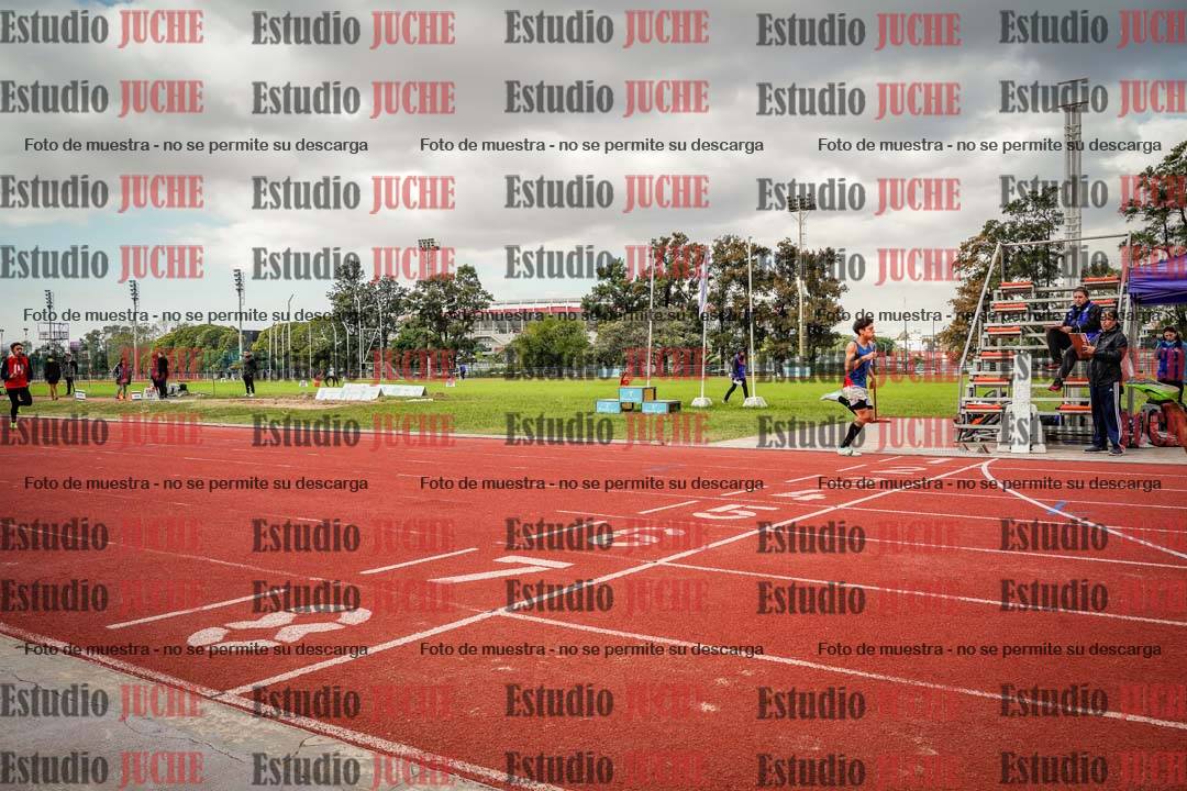 Fotos de los 400 m llanos de varones