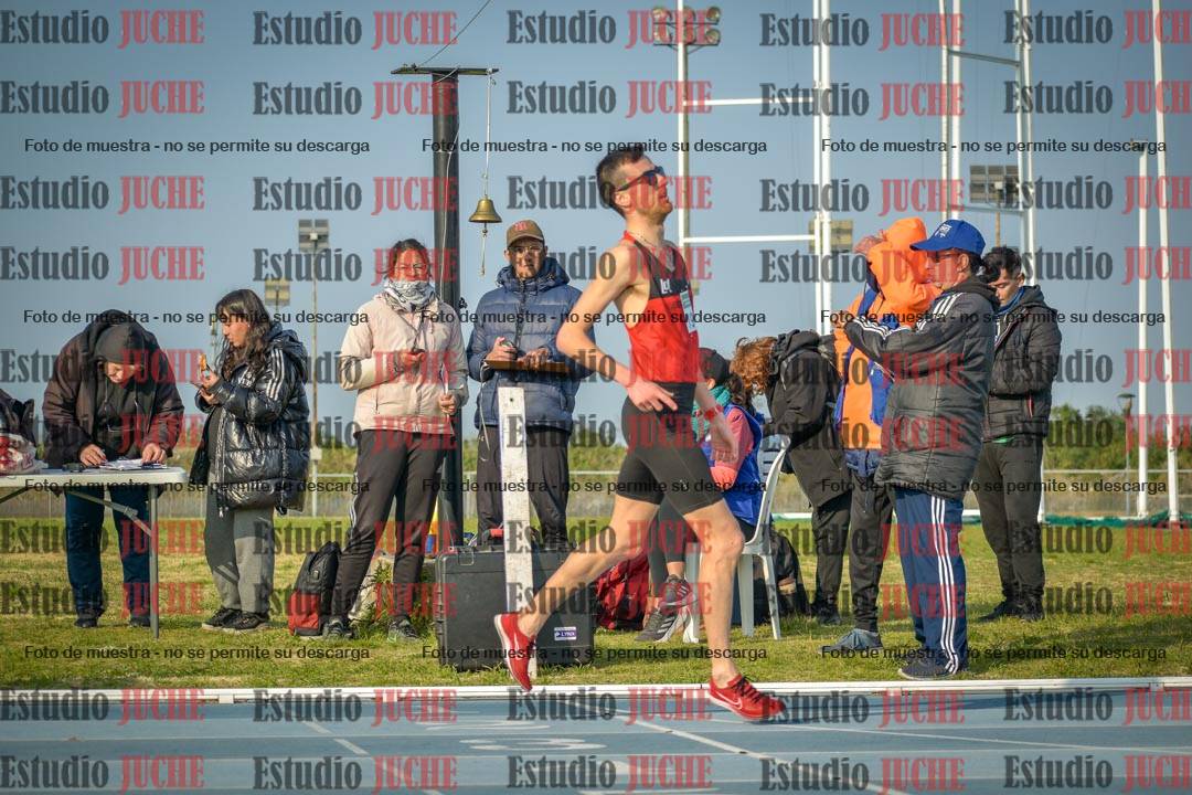 Fotos de los 3000 m llanos de varones