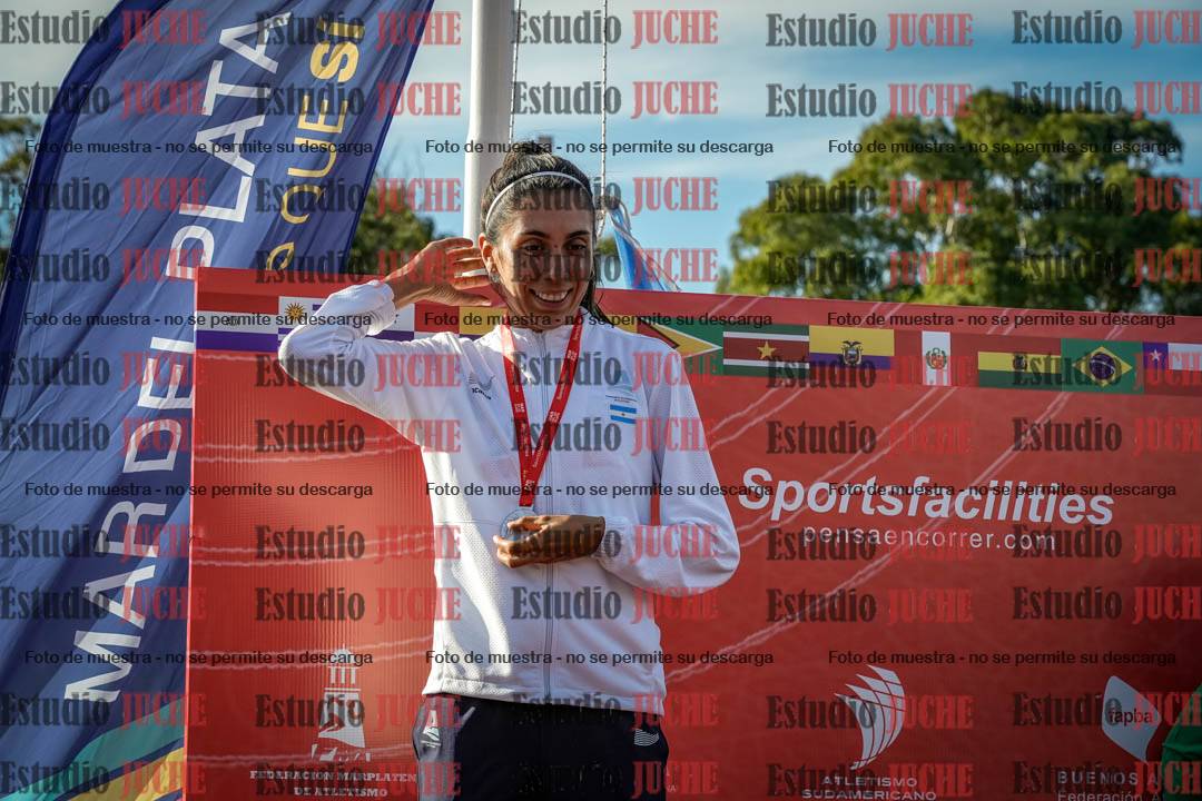 Fotos de algunos extras y podios del día 2