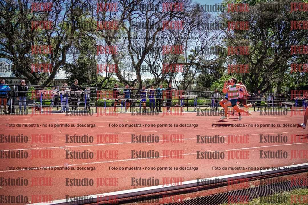Fotos de los 100 m llanos de varones
