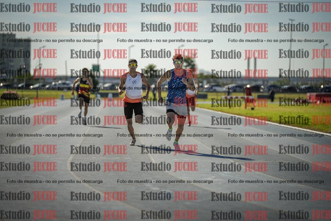 Fotos de los 400 m llanos de varones