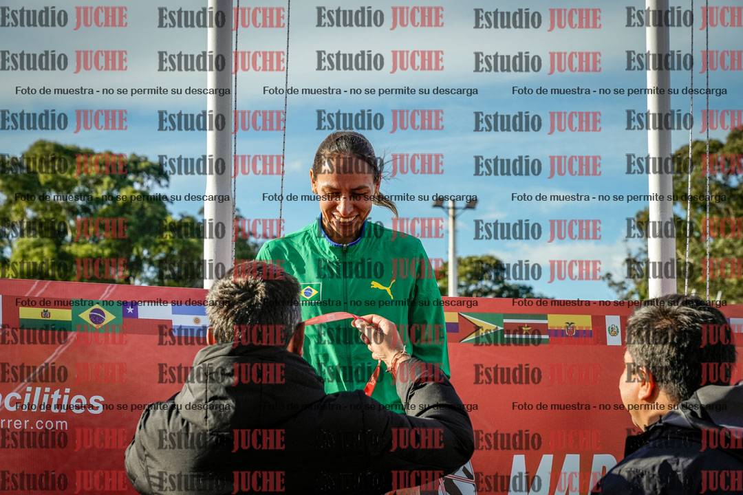 Fotos de algunos extras y podios del día 2