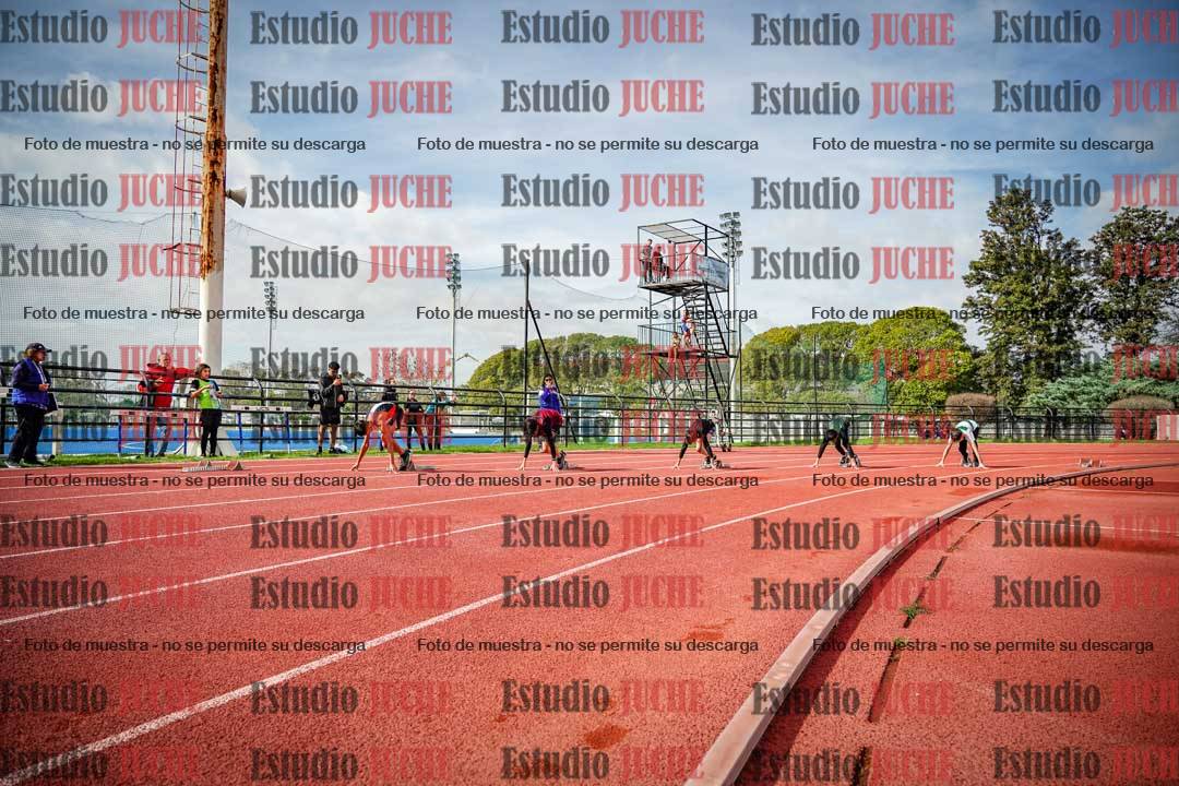 Fotos de los 150 m llanos de varones
