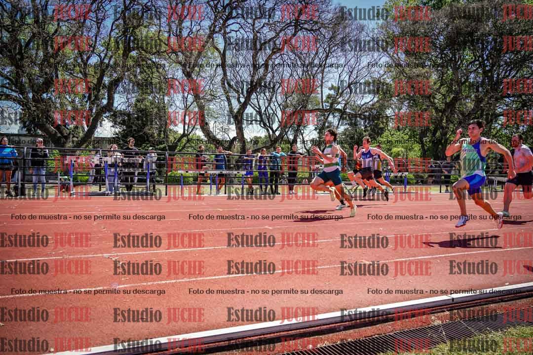 Fotos de los 100 m llanos de varones
