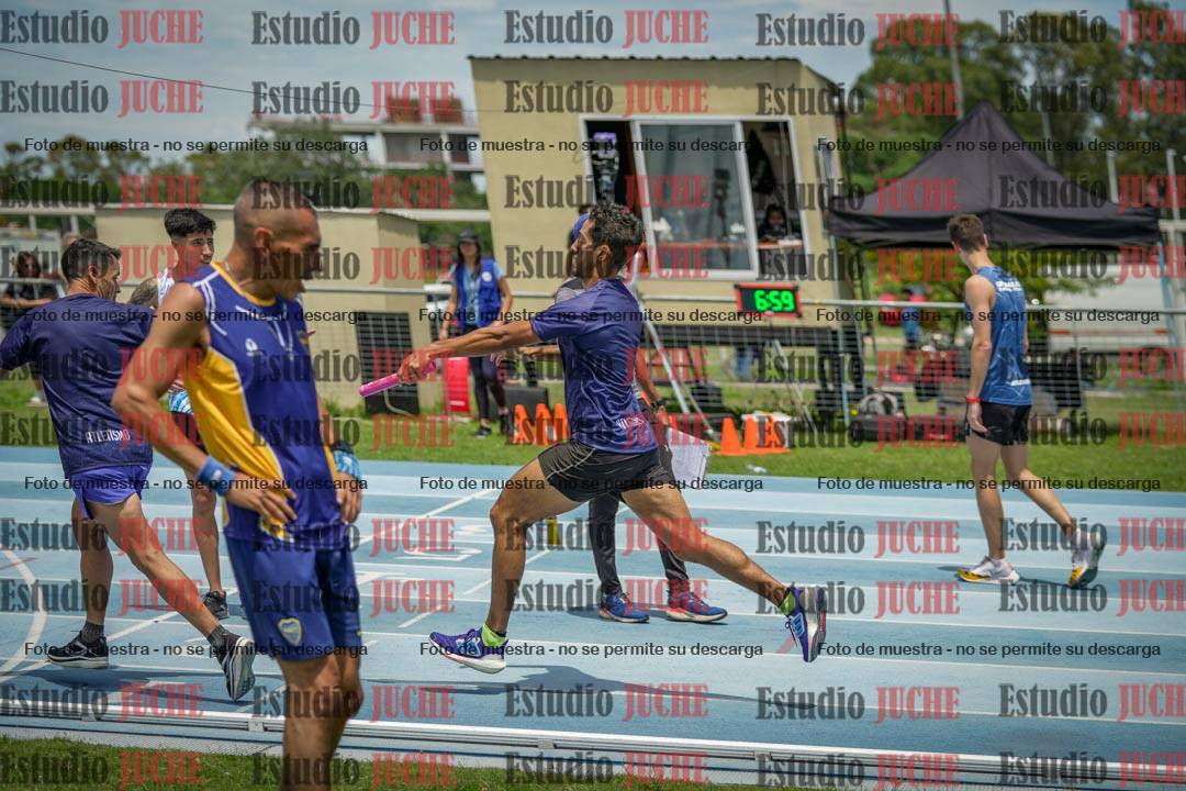 Fotos durante el transcurso de los relevos 20' para running teams - serie 2