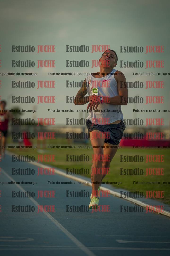 Fotos de los 3000 m llanos de varones
