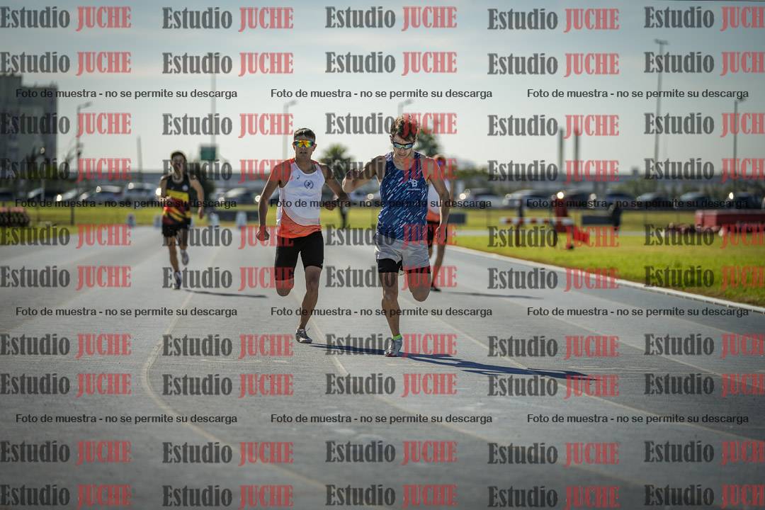 Fotos de los 400 m llanos de varones