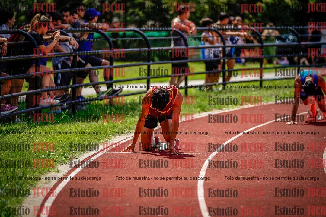 Fotos de los 400 m llanos de varones