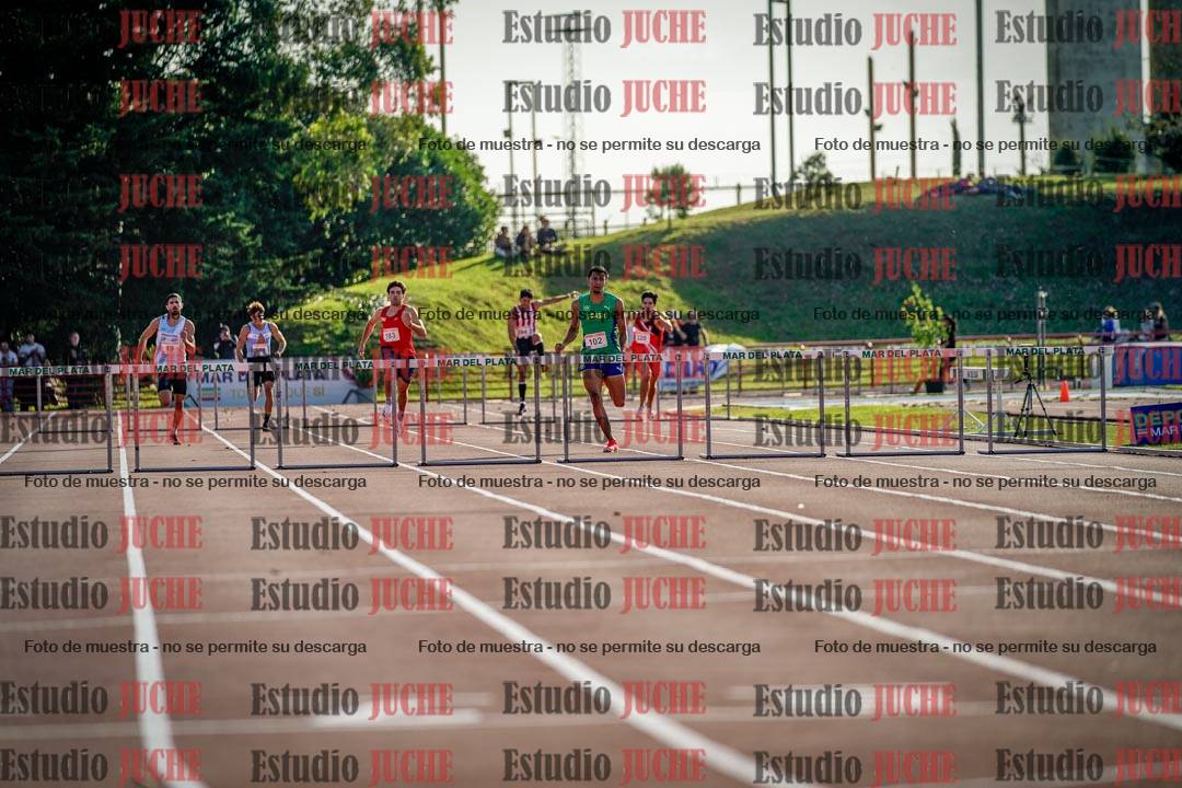 Fotos de los 400 m con vallas de varones