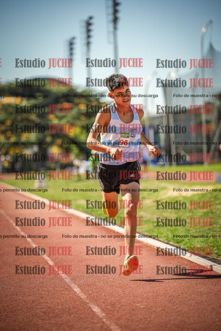Fotos de los 600 m llanos de varones