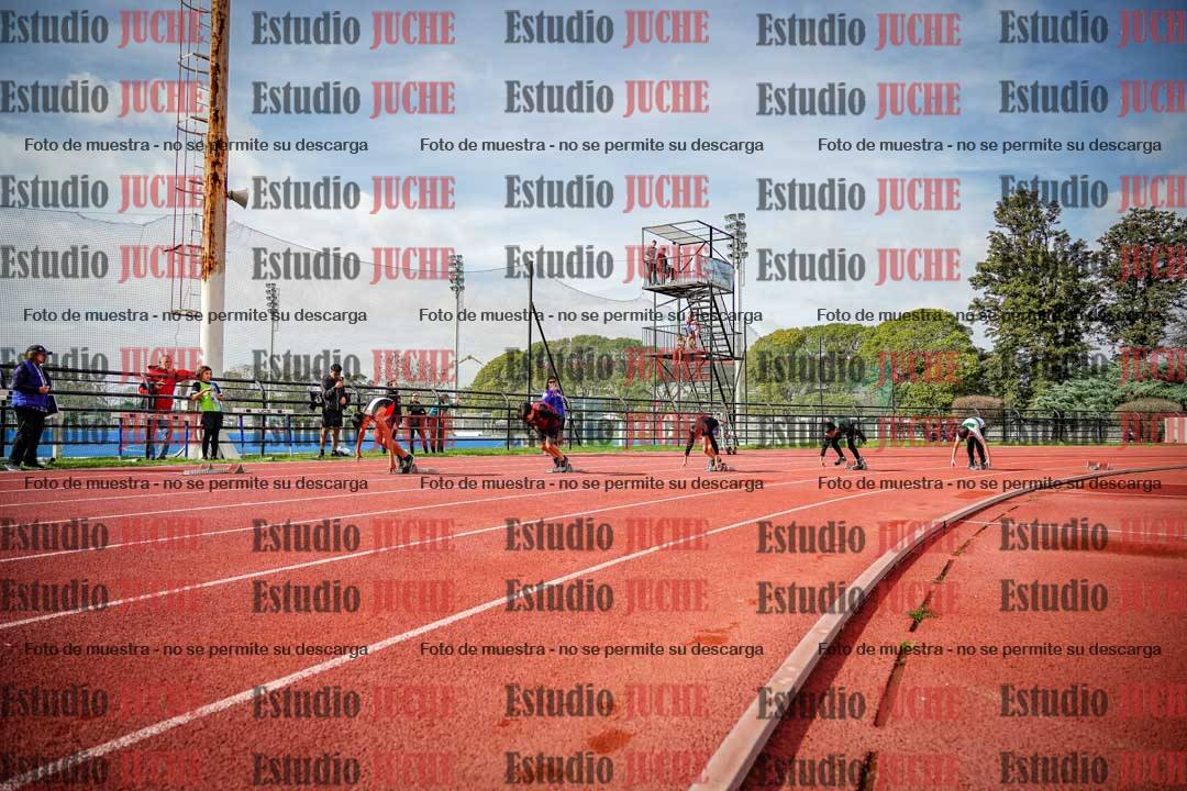 Fotos de los 150 m llanos de varones