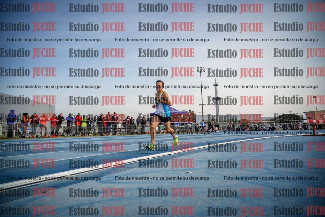 Fotos de los 800 m llanos de varones