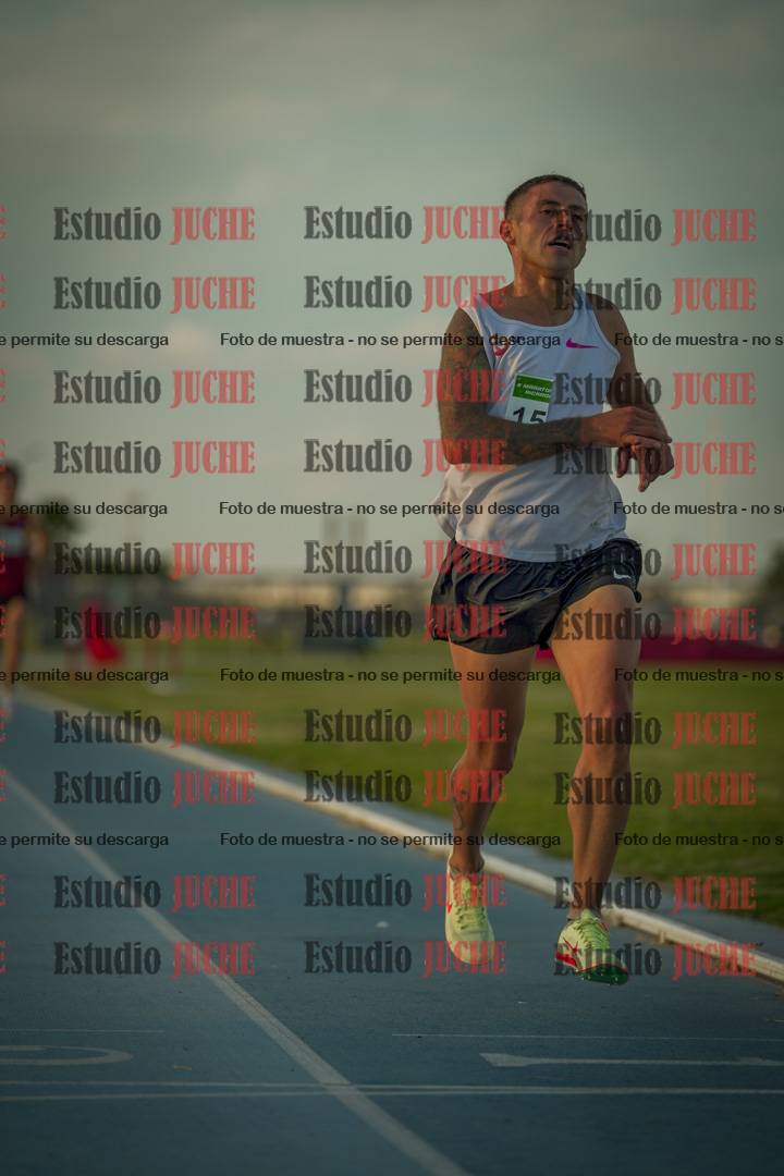 Fotos de los 3000 m llanos de varones