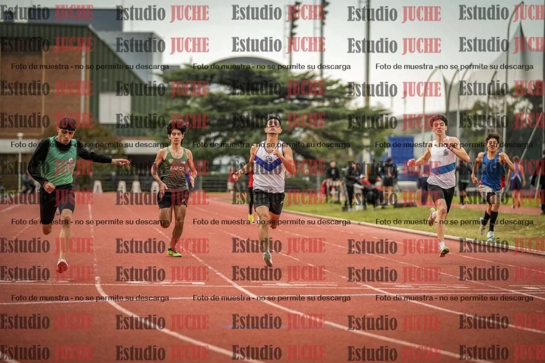 Fotos de los 400 m llanos de varones