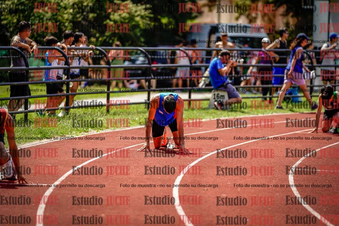 Fotos de los 400 m llanos de varones
