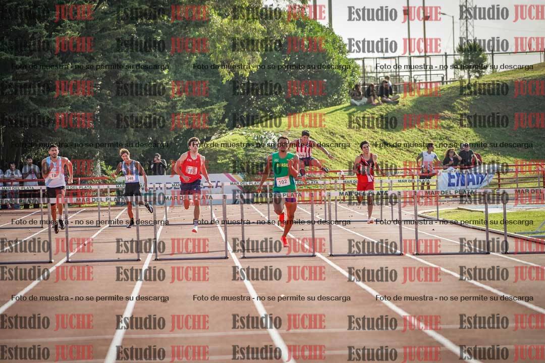 Fotos de los 400 m con vallas de varones