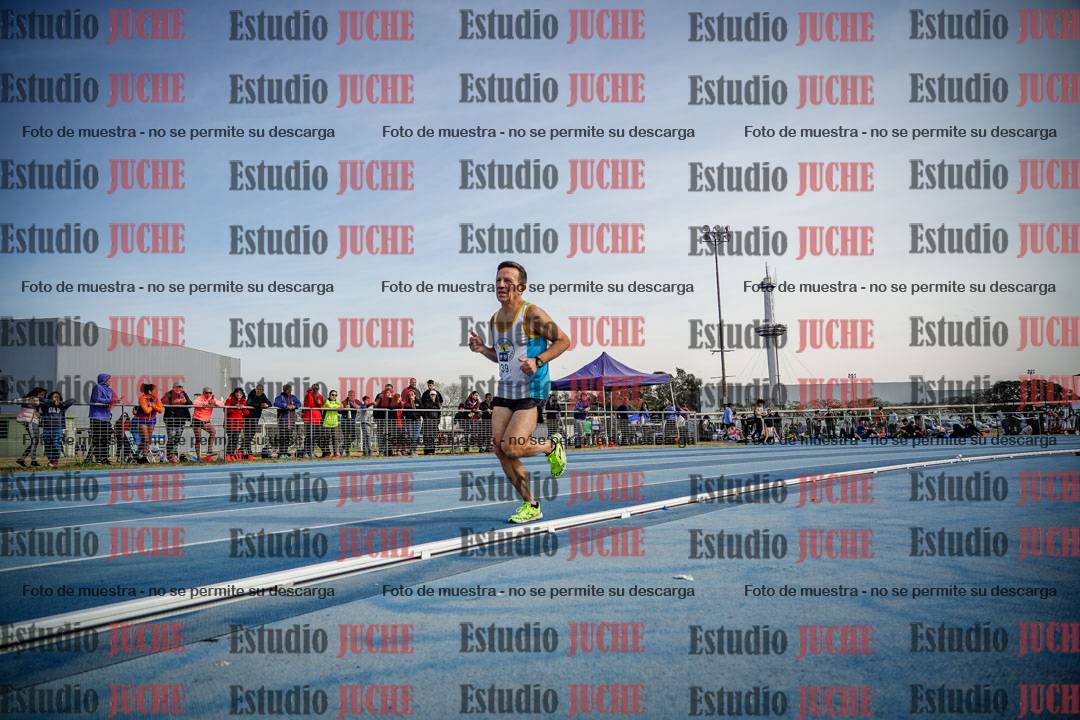 Fotos de los 800 m llanos de varones