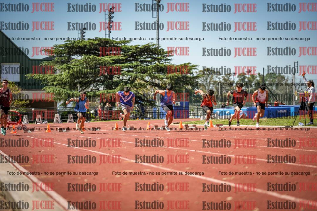 Fotos de los 80 m llanos de varones