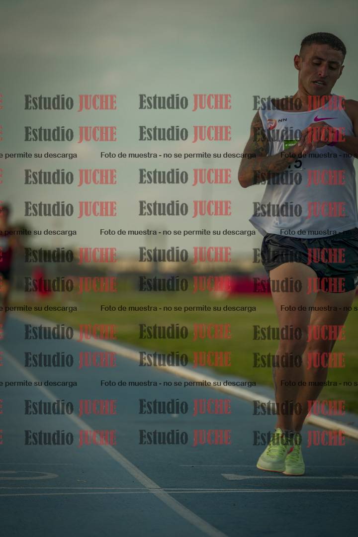 Fotos de los 3000 m llanos de varones