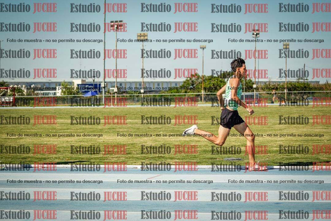Fotos de los 600 m llanos de varones