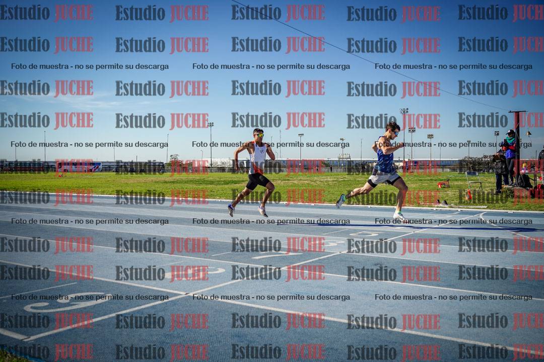 Fotos de los 400 m llanos de varones