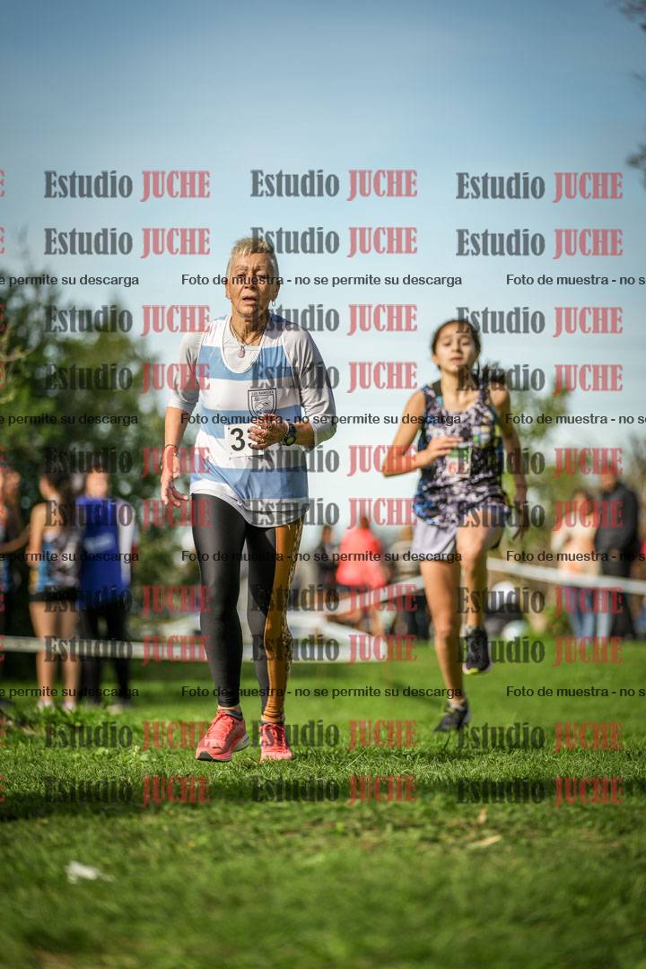 Fotos de la llegada del cross de 1500 m
