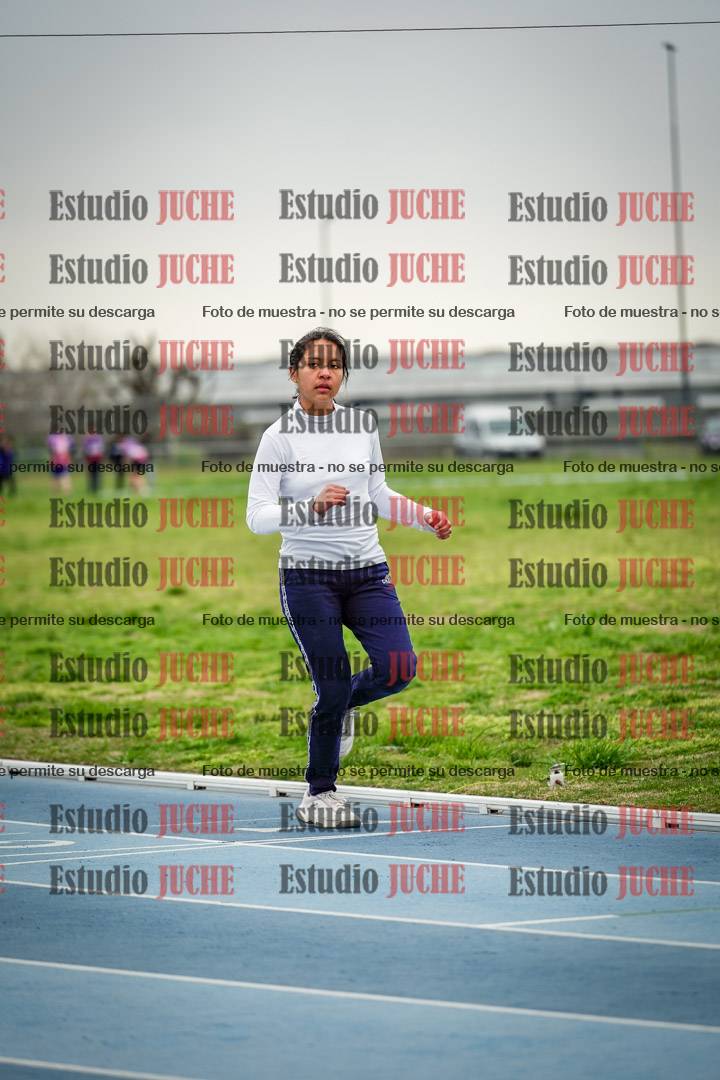 Fotos de los 150 m llanos de mujeres - U14