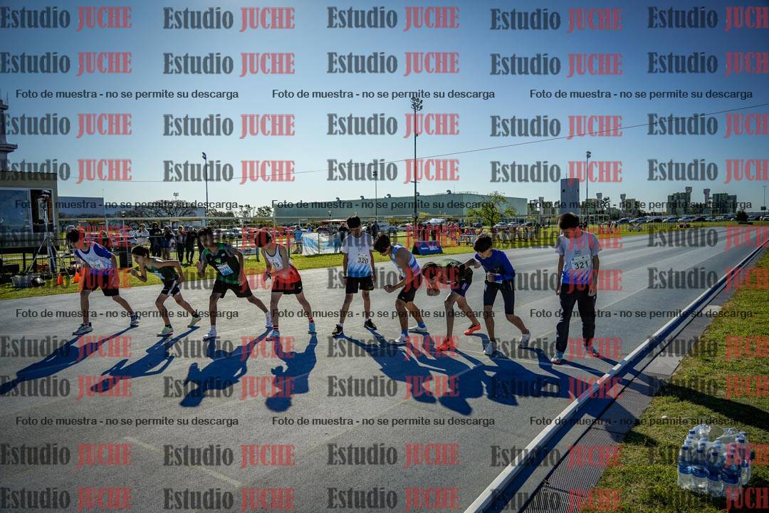 Fotos de los 2000 m llanos de varones