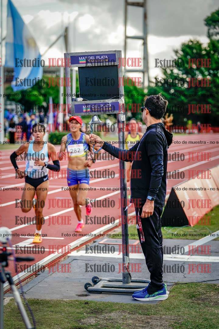 Fotos de algunos extras y podios del día 3