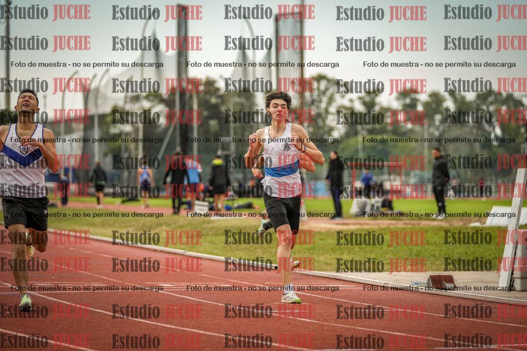 Fotos de los 400 m llanos de varones
